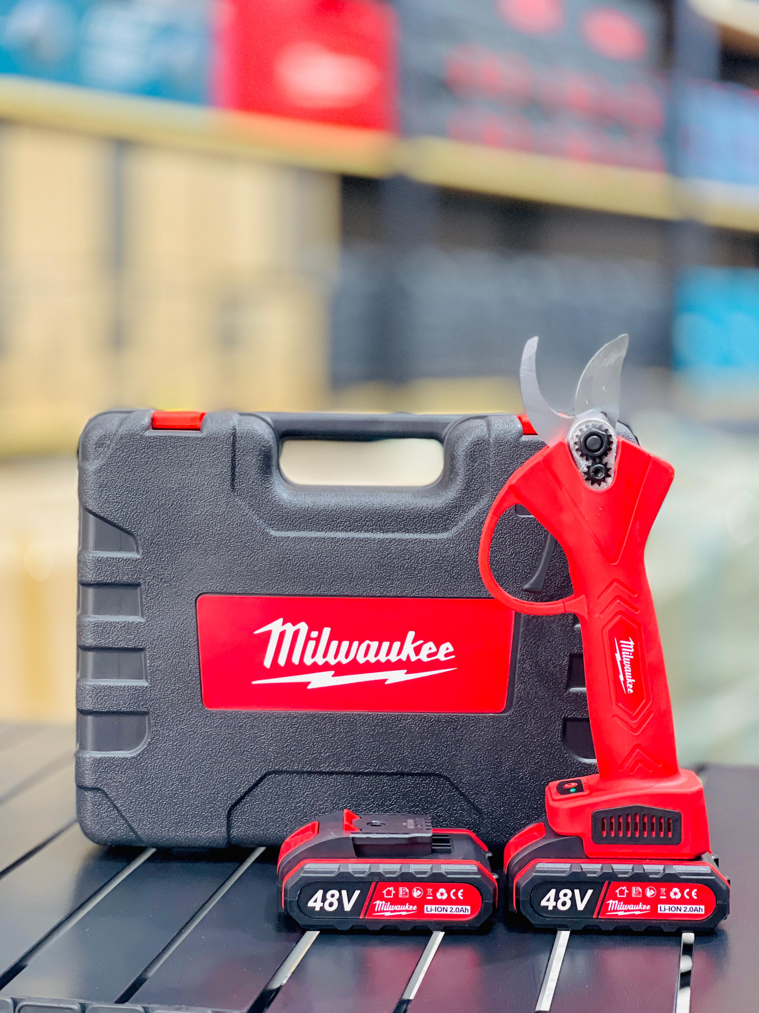 Milwaukee Cordless Electric Pruner 48V – Plant Cutter