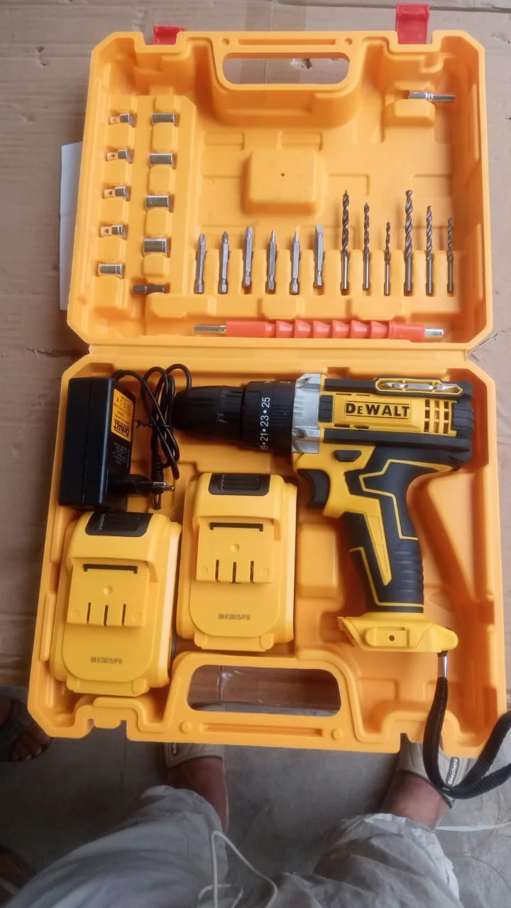 DEWALT 30-Piece Cordless Drill Kit – Dual Battery